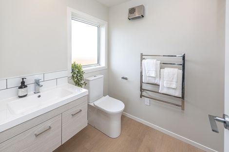 Photo of property in 51 Tirimoana Place, Otamatea, Whanganui, 4501