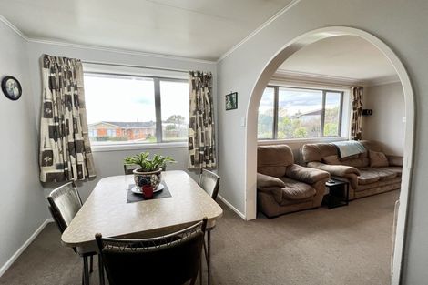 Photo of property in 15 Milford Street, Heidelberg, Invercargill, 9812