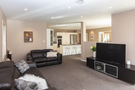 Photo of property in 51 Skyedale Drive, Harewood, Christchurch, 8051