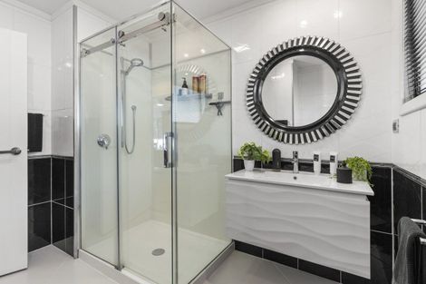 Photo of property in 114 Tirohanga Drive, Whangamata, 3620