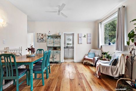 Photo of property in 40 Lonsdale Crescent, Rongotai, Wellington, 6022