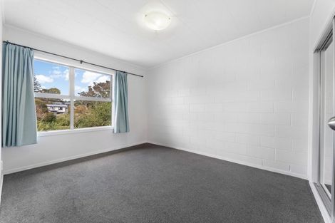 Photo of property in 44 Chippendale Crescent, Birkdale, Auckland, 0626
