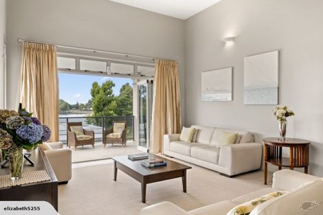 Photo of property in 138 Lake Crescent, Hamilton Lake, Hamilton, 3204