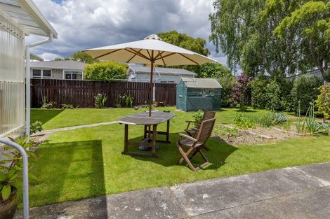 Photo of property in 28 Marlborough Street, Levin, 5510