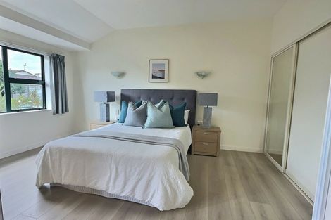 Photo of property in 68 Whiteley Street, Moturoa, New Plymouth, 4310