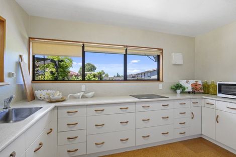 Photo of property in 13 Avoca Place, Darfield, 7510