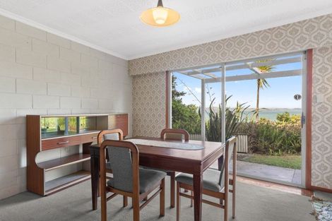 Photo of property in 30 Manganese Point Road, Tamaterau, Whangarei, 0174