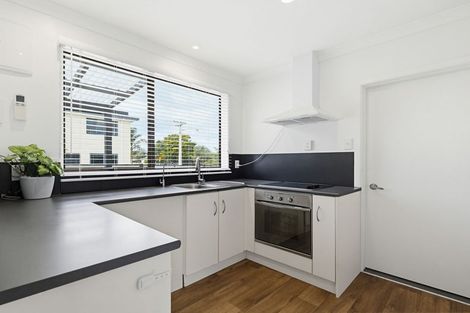 Photo of property in 81 Simpson Road, Papamoa Beach, Papamoa, 3118
