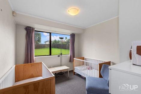 Photo of property in 10 Pahi Place, West Harbour, Auckland, 0618