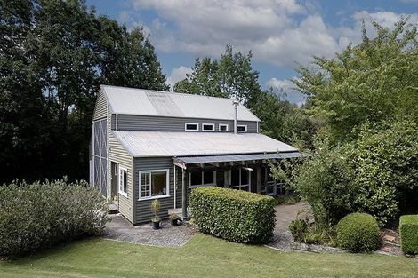 Photo of property in 208 Mapara Road, Acacia Bay, Taupo, 3385