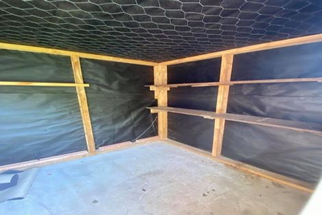 Photo of property in 3/89 Pinehaven Road, Pinehaven, Upper Hutt, 5019