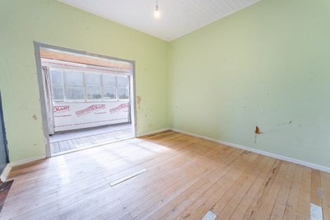 Photo of property in 9 Queen Street, Albury, Cave, 7984