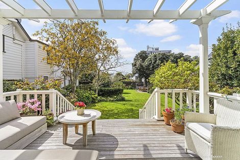 Photo of property in 56a Hobson Street, Thorndon, Wellington, 6011