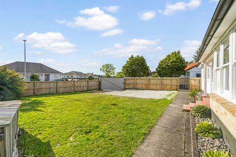 Photo of property in 22 Sare Crescent, Fairfield, Hamilton, 3214