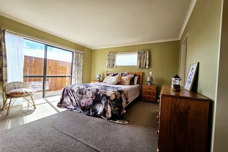 Photo of property in 8f Blennerville Close, Marton, 4710