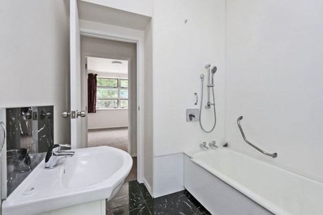 Photo of property in 512 Eastbourne Street East, Hastings, 4122