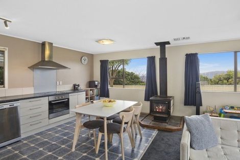 Photo of property in 10 Mossburn Grove, Kelson, Lower Hutt, 5010