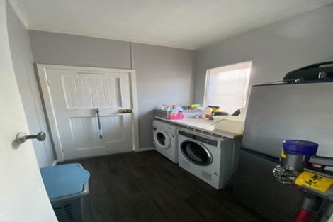 Photo of property in 918 Heretaunga Street East, Parkvale, Hastings, 4122