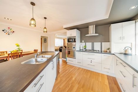 Photo of property in 4 Sharpe Crescent, Wainuiomata, Lower Hutt, 5014