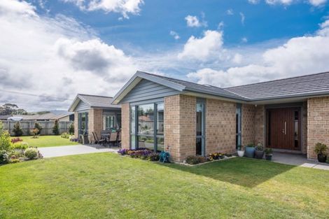 Photo of property in 12 Christow Court, Paraparaumu, 5032