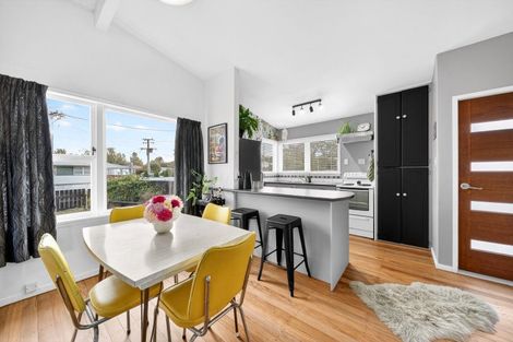 Photo of property in 19 Hardie Grove, Featherston, 5710