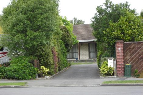 Photo of property in 10 Binstead Place, Avondale, Christchurch, 8061