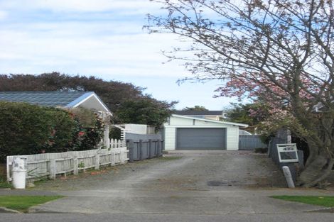 Photo of property in 42a Kennedy Drive, Levin, 5510