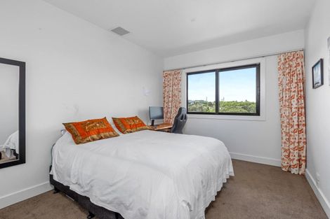 Photo of property in 39 Bayview Park Lane, Orewa, 0931