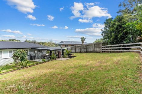 Photo of property in 16 Whaka Street, Maungaturoto, 0520