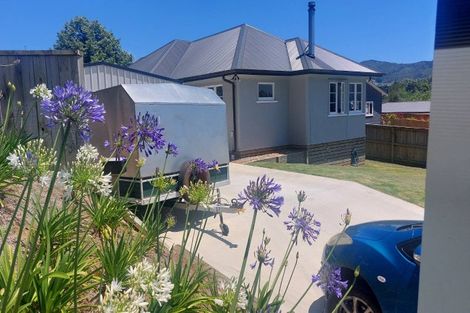 Photo of property in 28 Crossley Street, Katikati, 3129