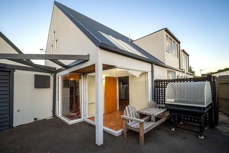 Photo of property in 2/5 Tahi Place, Belfast, Christchurch, 8051