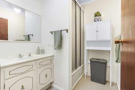 Photo of property in 33 Anthony Crescent, Bader, Hamilton, 3206