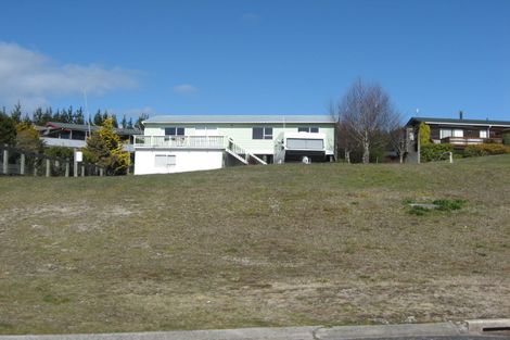 Photo of property in 37 Kahotea Drive, Motuoapa, 3382