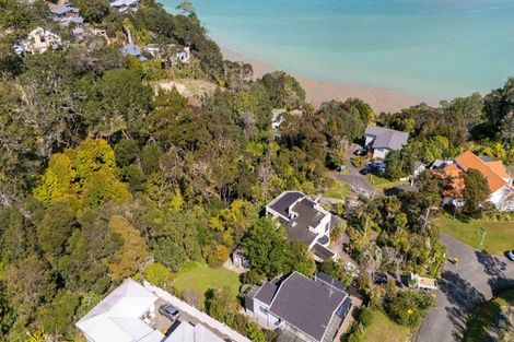 Photo of property in 2 Koki Road, Greenhithe, Auckland, 0632