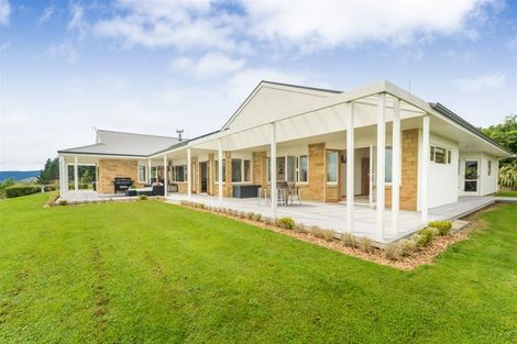 Photo of property in 333 Ngahere Park Road, Turitea, Palmerston North, 4472