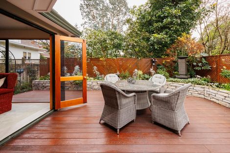 Photo of property in 12a Montgomery Terrace, Hokowhitu, Palmerston North, 4410