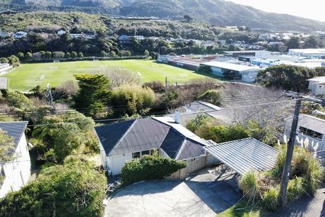 Photo of property in 55 Handyside Street, Tawa, Wellington, 5028