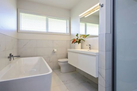 Photo of property in 2 Cape Grove, Haumoana, 4180