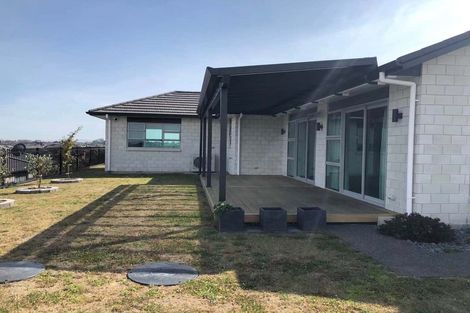 Photo of property in 11 Dulverton Rise, Flagstaff, Hamilton, 3210