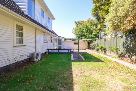 Photo of property in 18 Churchill Avenue, Hokowhitu, Palmerston North, 4410