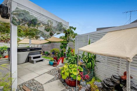 Photo of property in 13 Andre Rise, Stanmore Bay, Whangaparaoa, 0932