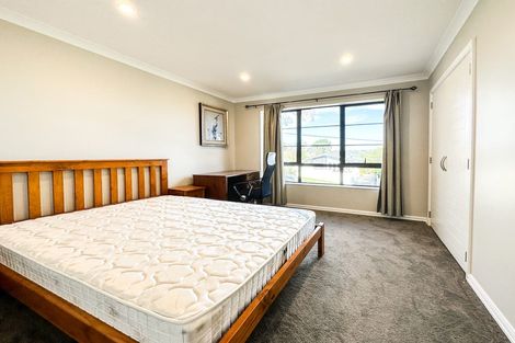 Photo of property in 25a Rothesay Bay Road, Rothesay Bay, Auckland, 0630