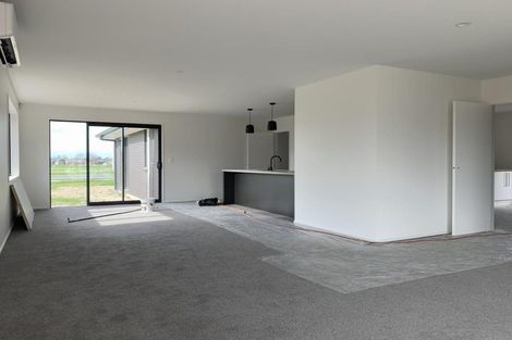 Photo of property in 27 Quinn Crescent, Woodend, 7610