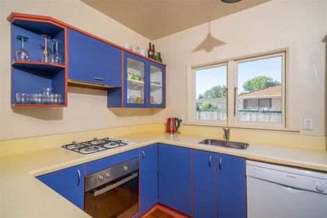 Photo of property in 69 Winters Road, Redwood, Christchurch, 8051