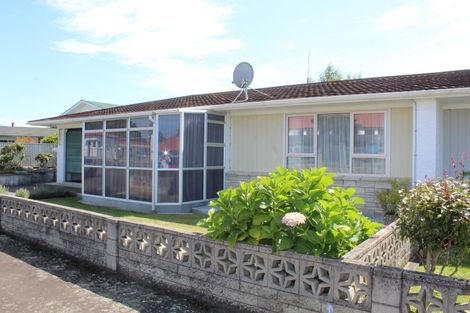 Photo of property in 6a Stairs Street, Dannevirke, 4930