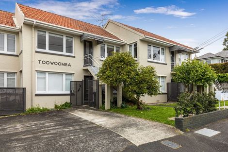 Photo of property in 2/33 Saint Georges Bay Road, Parnell, Auckland, 1052