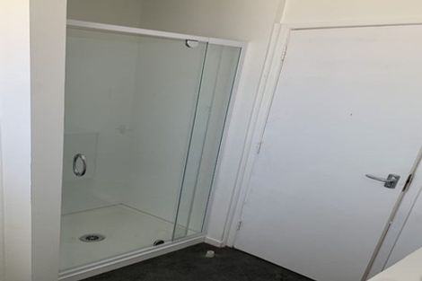 Photo of property in 8 Oreil Avenue, West Harbour, Auckland, 0618