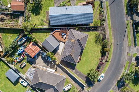 Photo of property in 5 Toatoa Place, Mangere Bridge, Auckland, 2022