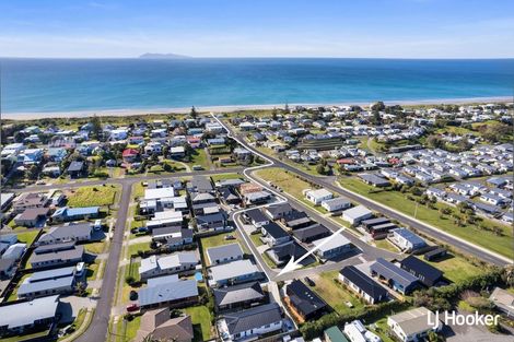 Photo of property in 16 Moet Crescent, Waihi Beach, 3611