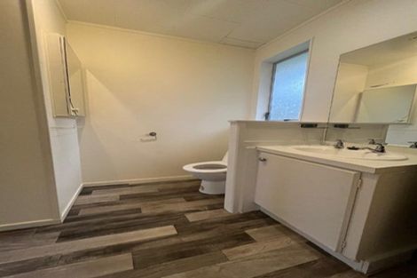 Photo of property in 4 Citril Place, Red Hill, Papakura, 2110